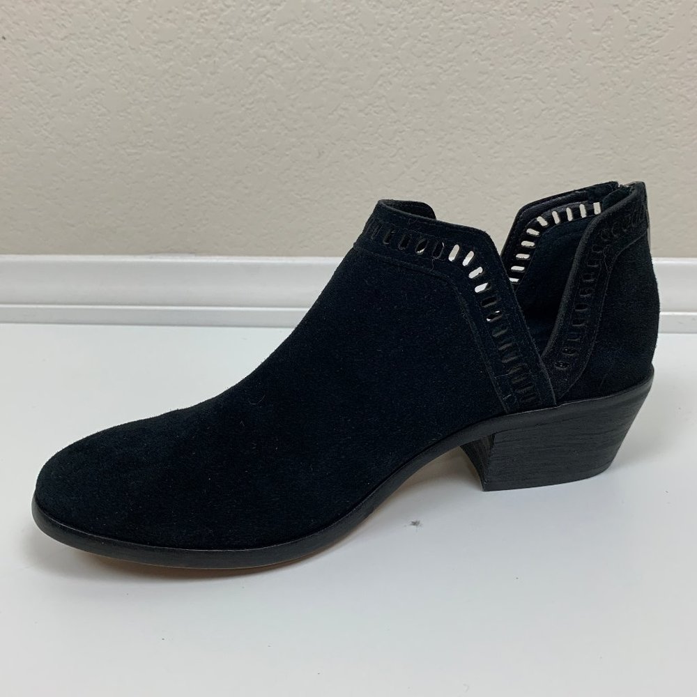 Vincue Camuto Black Cut Out Ankle Bootie